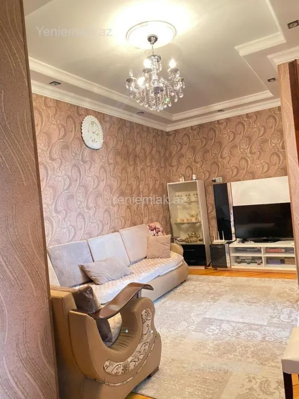 Satılır 3 otaqlı yeni tikili 85 m²