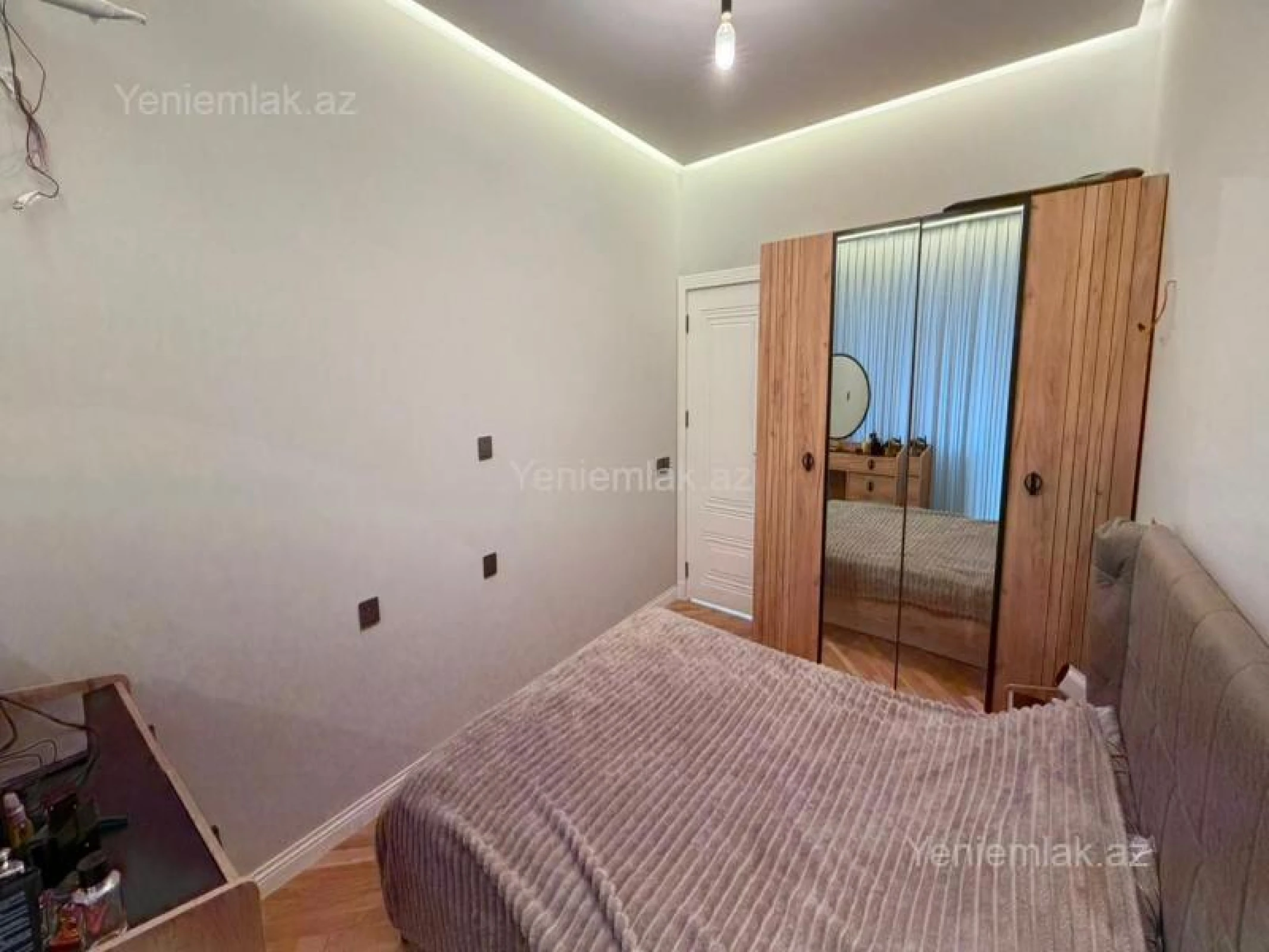 Satılır 3 otaqlı yeni tikili 100 m²