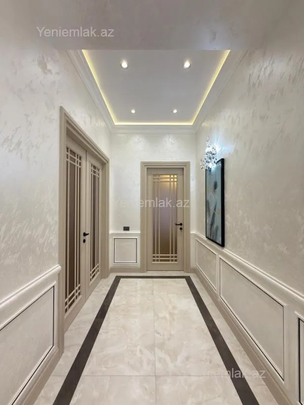 Satılır 3 otaqlı yeni tikili 156 m²