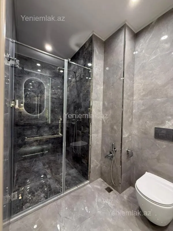 Satılır 3 otaqlı yeni tikili 156 m²