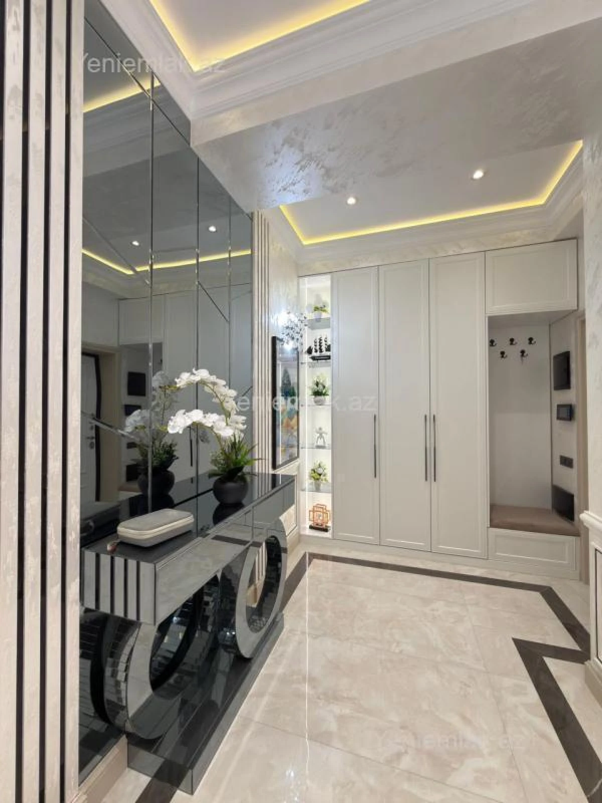 Satılır 3 otaqlı yeni tikili 156 m²