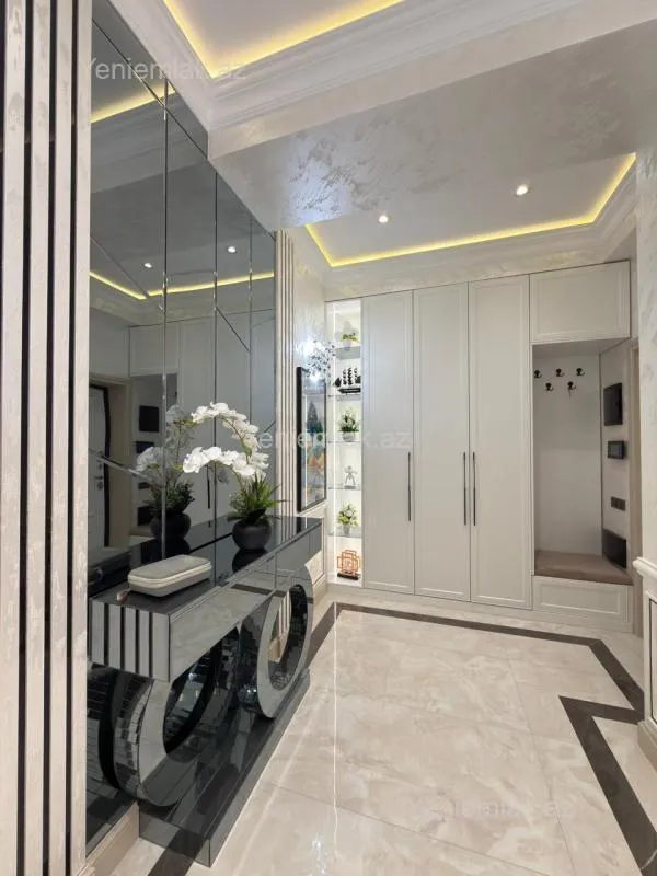 Satılır 3 otaqlı yeni tikili 156 m²