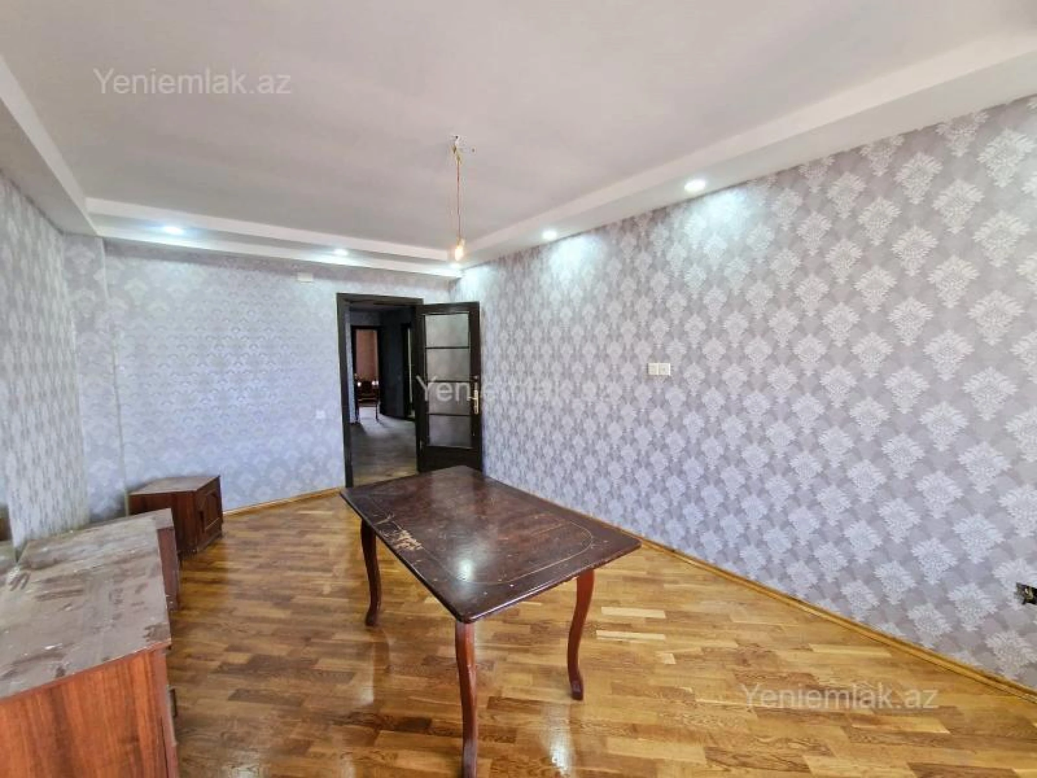 Satılır 3 otaqlı yeni tikili 140 m²