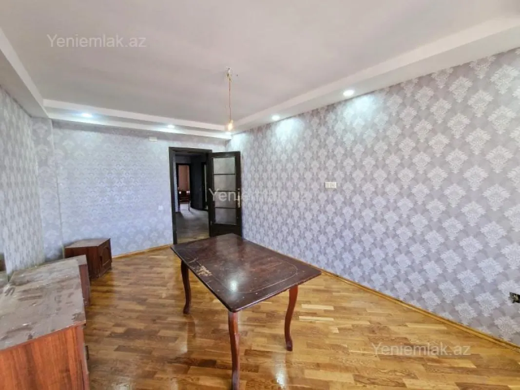 Satılır 3 otaqlı yeni tikili 140 m²