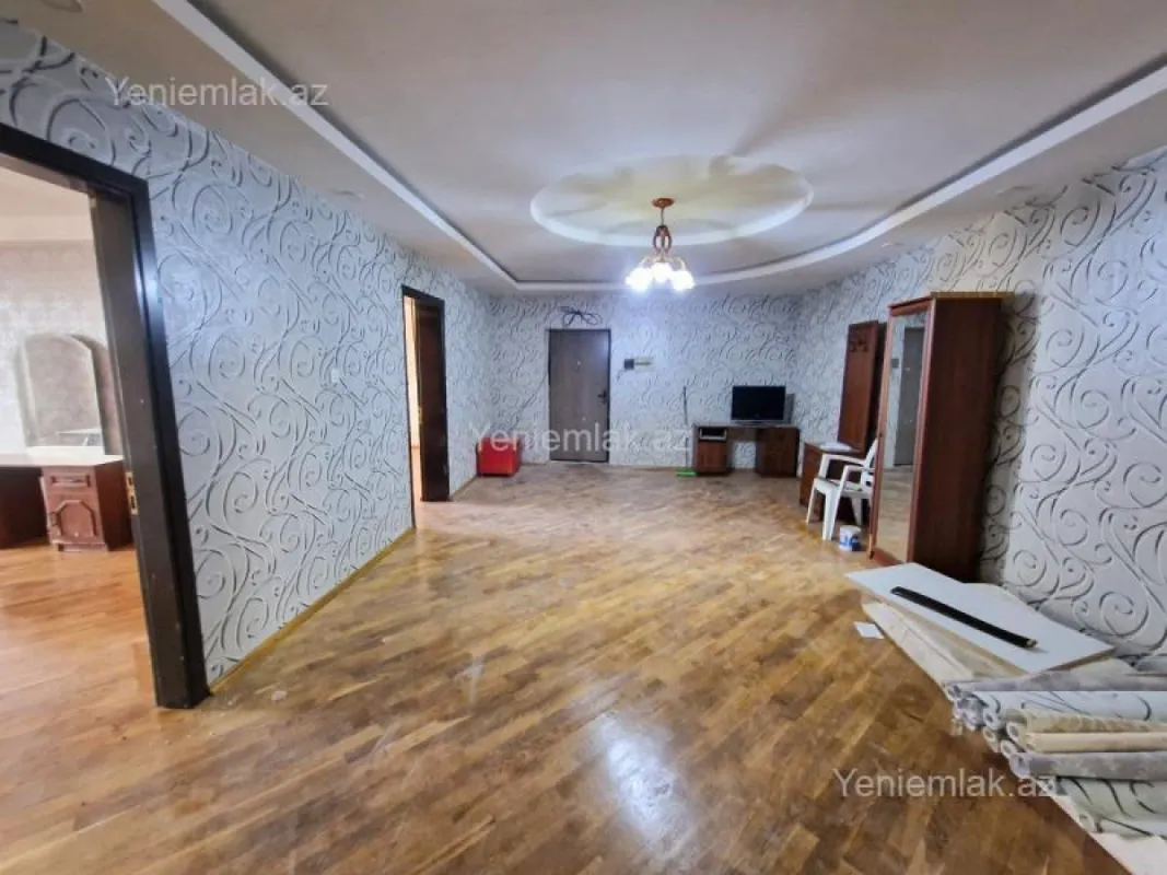 Satılır 3 otaqlı yeni tikili 140 m²