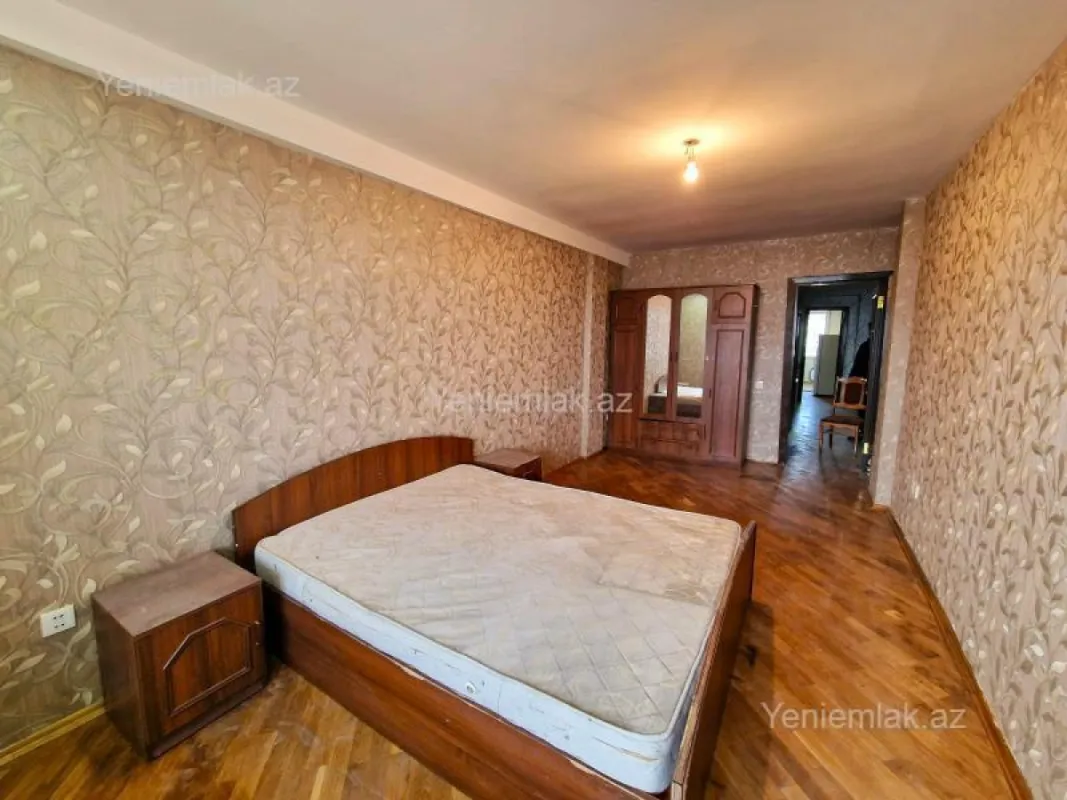 Satılır 3 otaqlı yeni tikili 140 m²