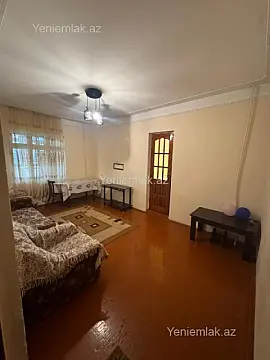Satılır 3 otaqlı köhnə tikili 70 m²