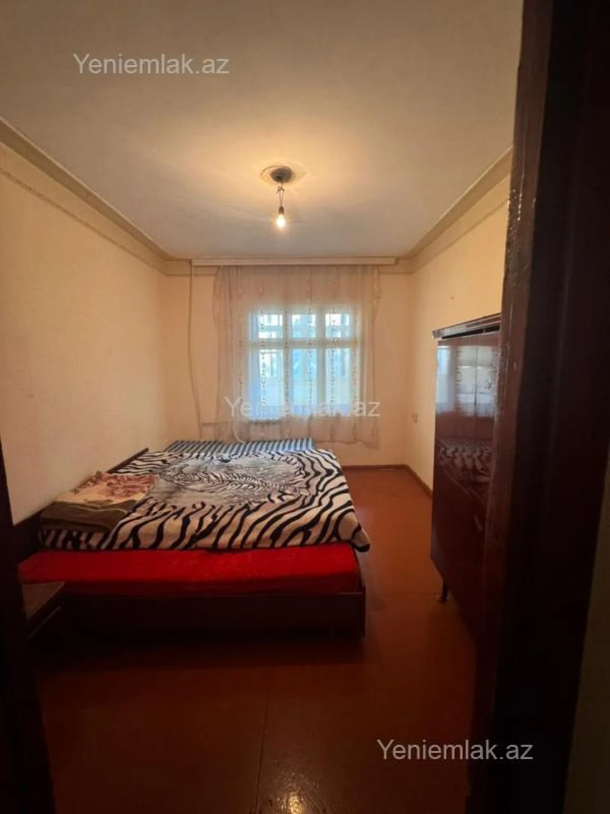 Satılır 3 otaqlı köhnə tikili 70 m²