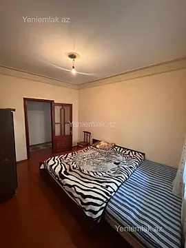 Satılır 3 otaqlı köhnə tikili 70 m²