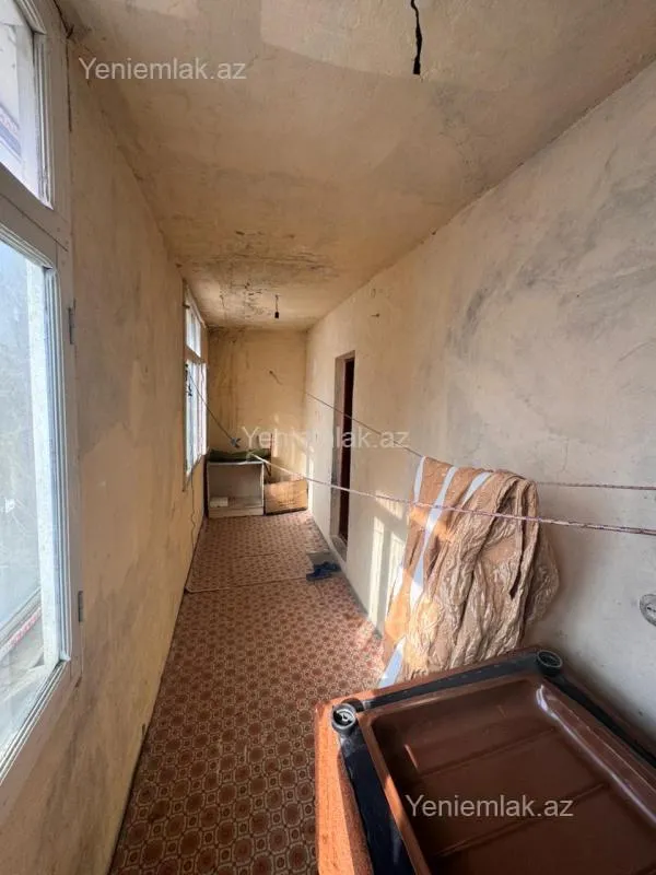Satılır 3 otaqlı köhnə tikili 70 m²