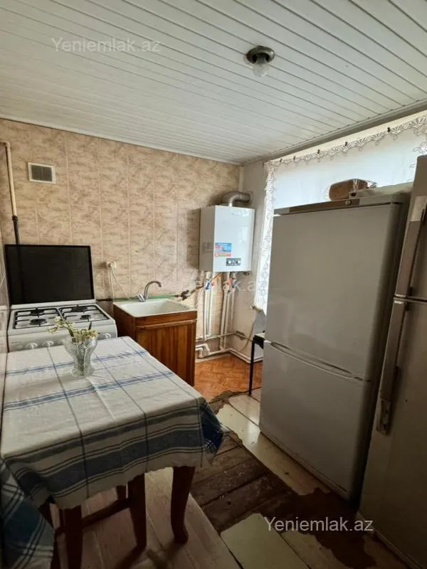 Satılır 2 otaqlı köhnə tikili 49 m²