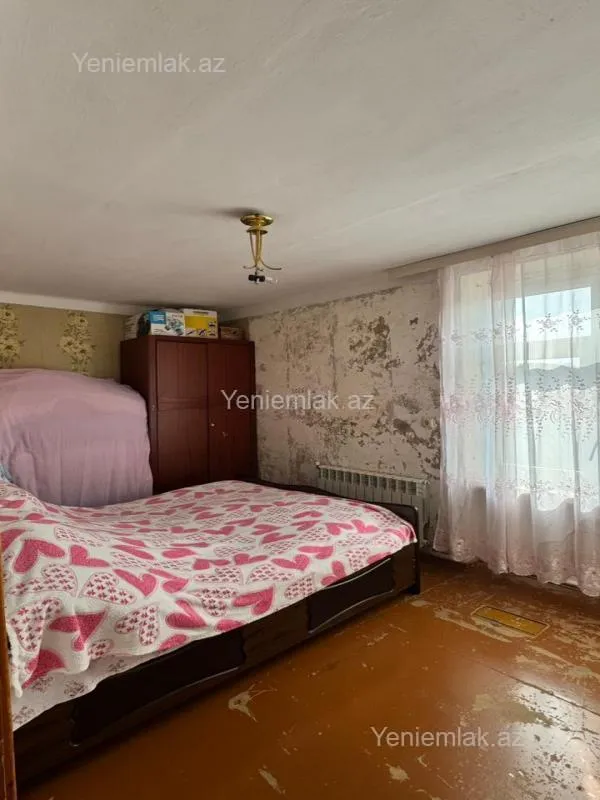 Satılır 2 otaqlı köhnə tikili 49 m²