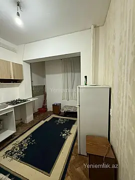 Satılır 1 otaqlı köhnə tikili 40 m²