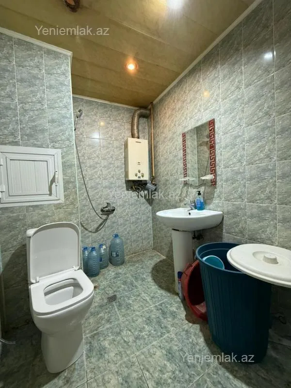 Satılır 1 otaqlı köhnə tikili 40 m²