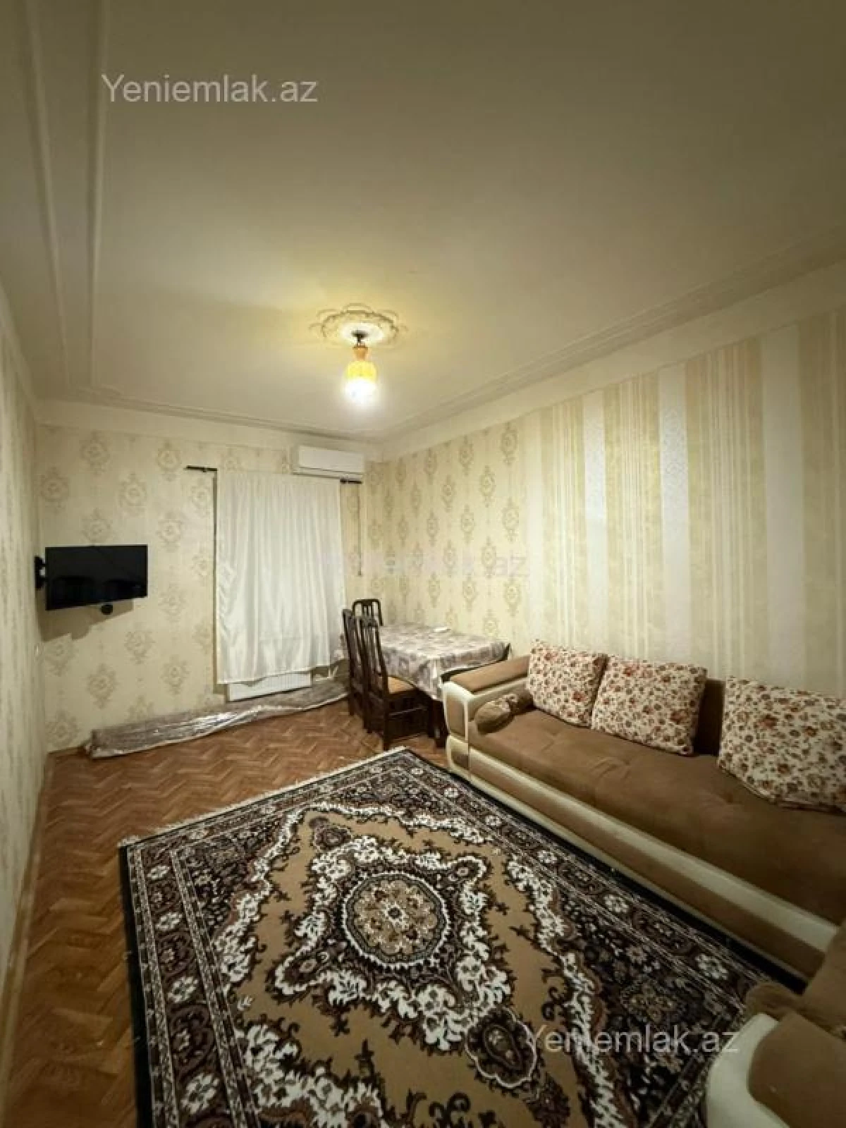 Satılır 1 otaqlı köhnə tikili 40 m²