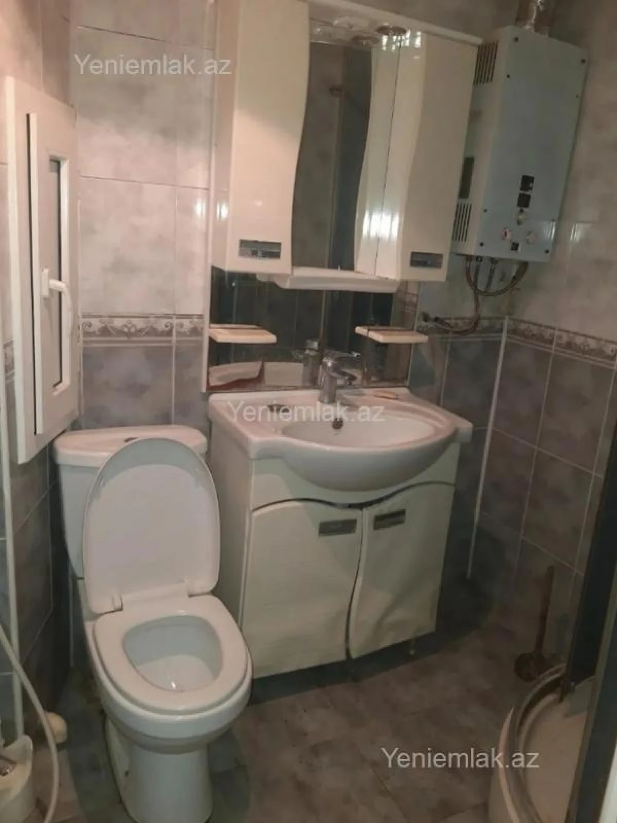 Satılır 2 otaqlı köhnə tikili 50 m²