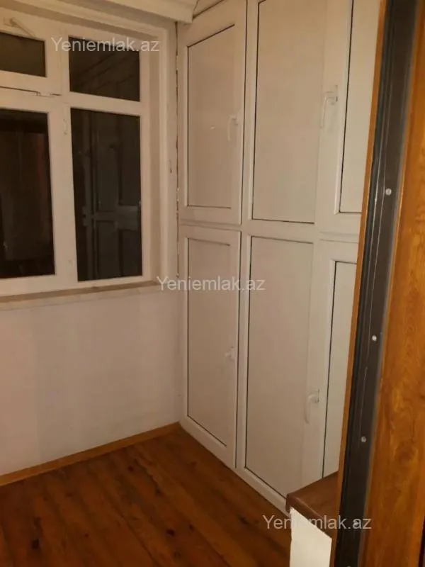 Satılır 2 otaqlı köhnə tikili 50 m²