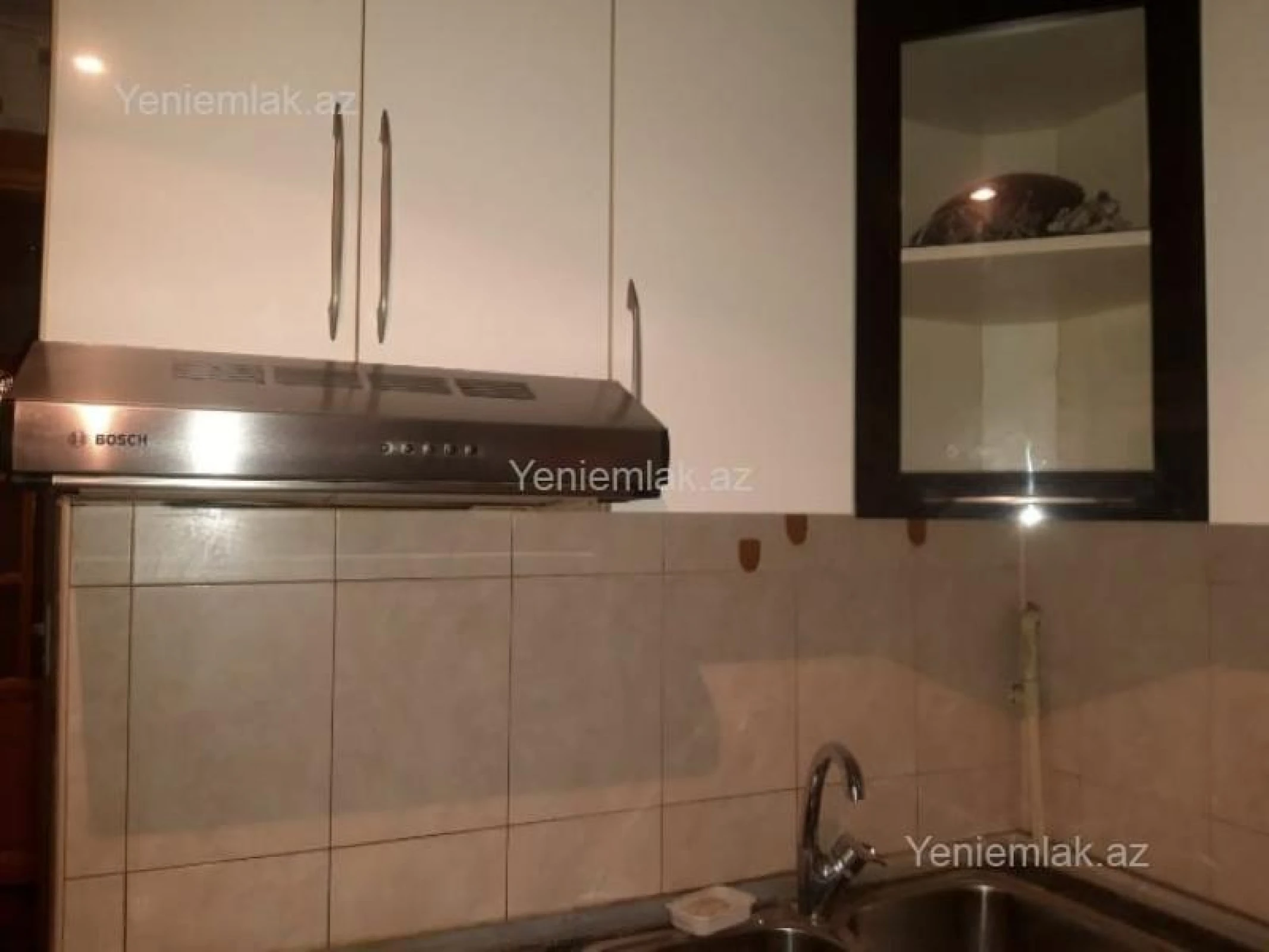 Satılır 2 otaqlı köhnə tikili 50 m²