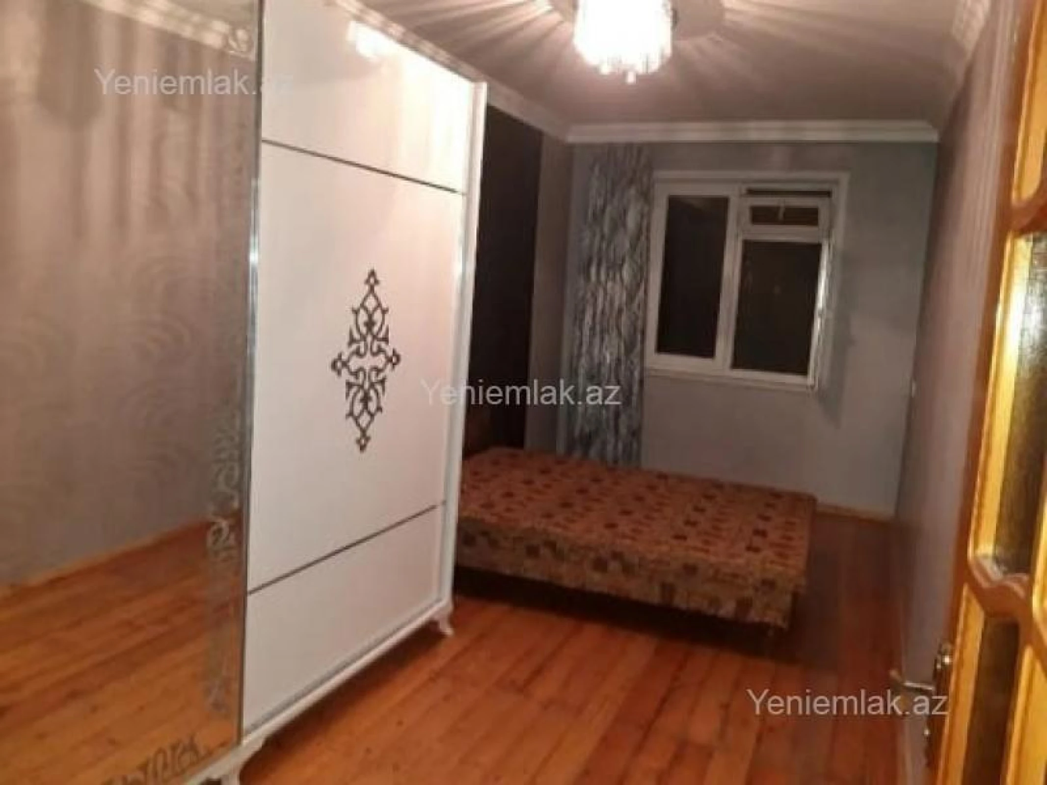 Satılır 2 otaqlı köhnə tikili 50 m²