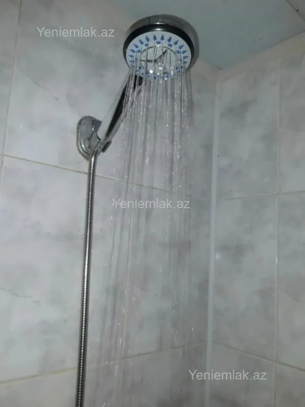 Satılır 2 otaqlı köhnə tikili 50 m²