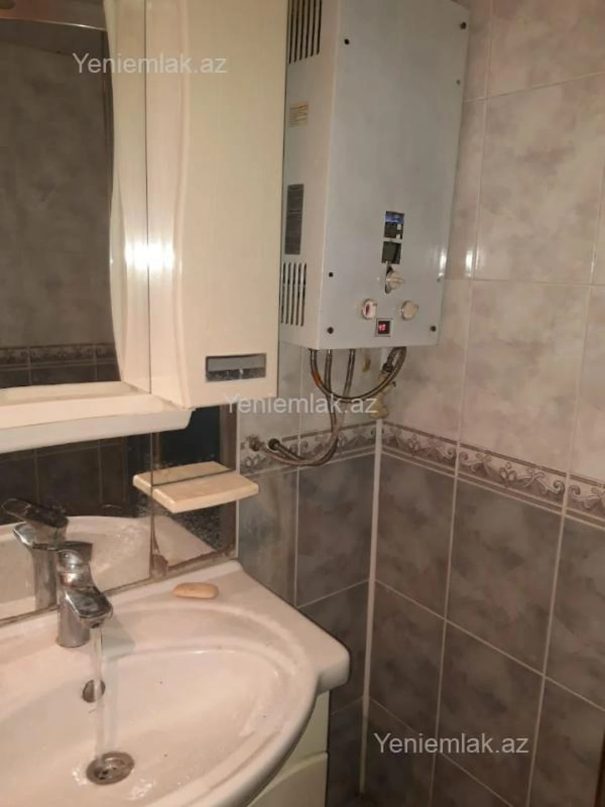 Satılır 2 otaqlı köhnə tikili 50 m²