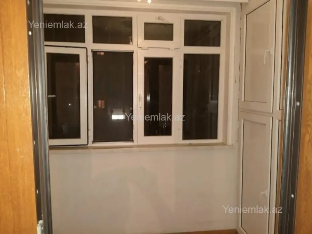 Satılır 2 otaqlı köhnə tikili 50 m²