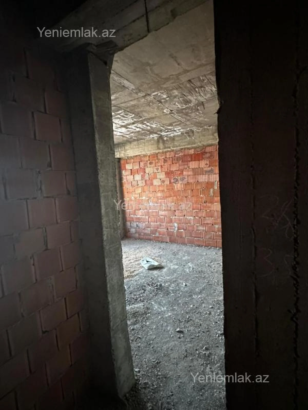 Satılır 2 otaqlı yeni tikili 80 m²