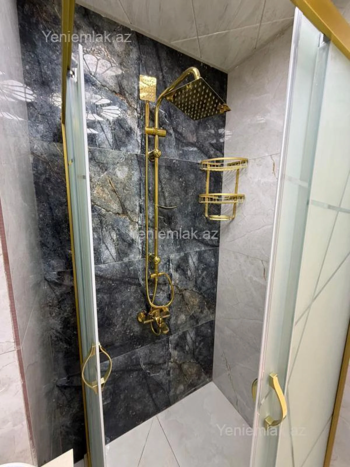 Satılır 3 otaqlı yeni tikili 80 m²