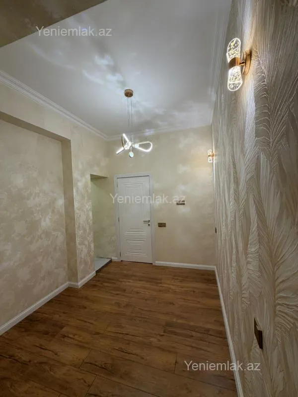 Satılır 3 otaqlı yeni tikili 80 m²