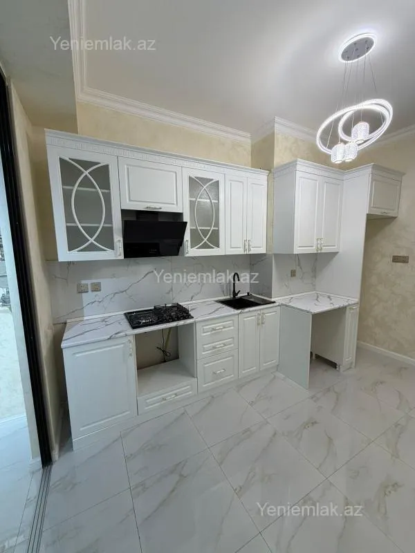 Satılır 3 otaqlı yeni tikili 80 m²