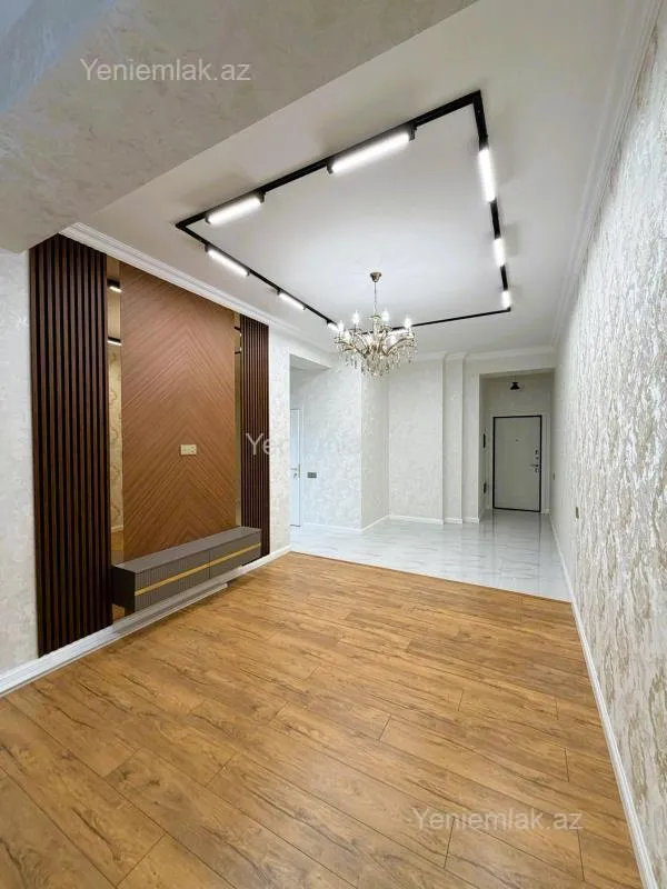 Satılır 3 otaqlı yeni tikili 80 m²