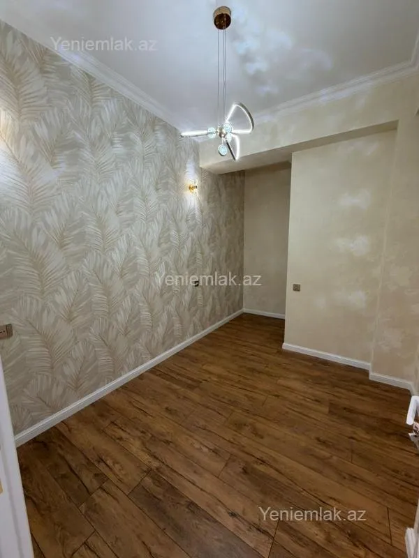 Satılır 3 otaqlı yeni tikili 80 m²