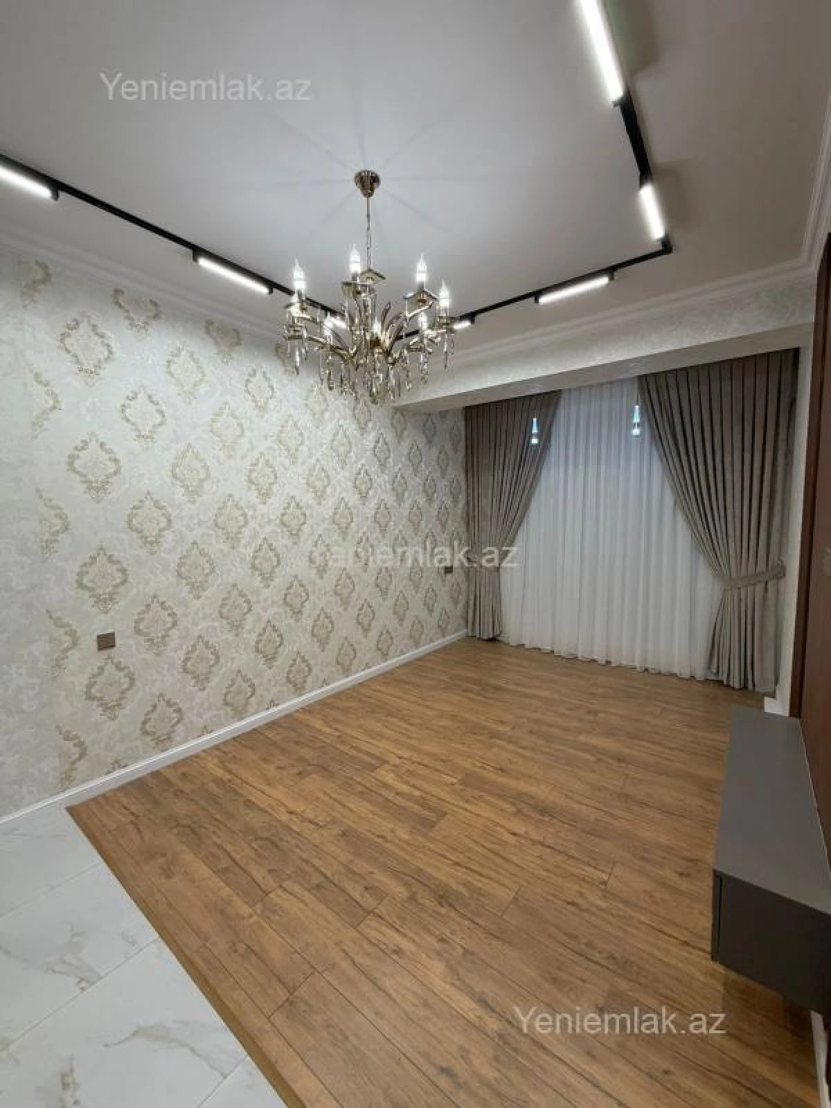 Satılır 3 otaqlı yeni tikili 80 m²