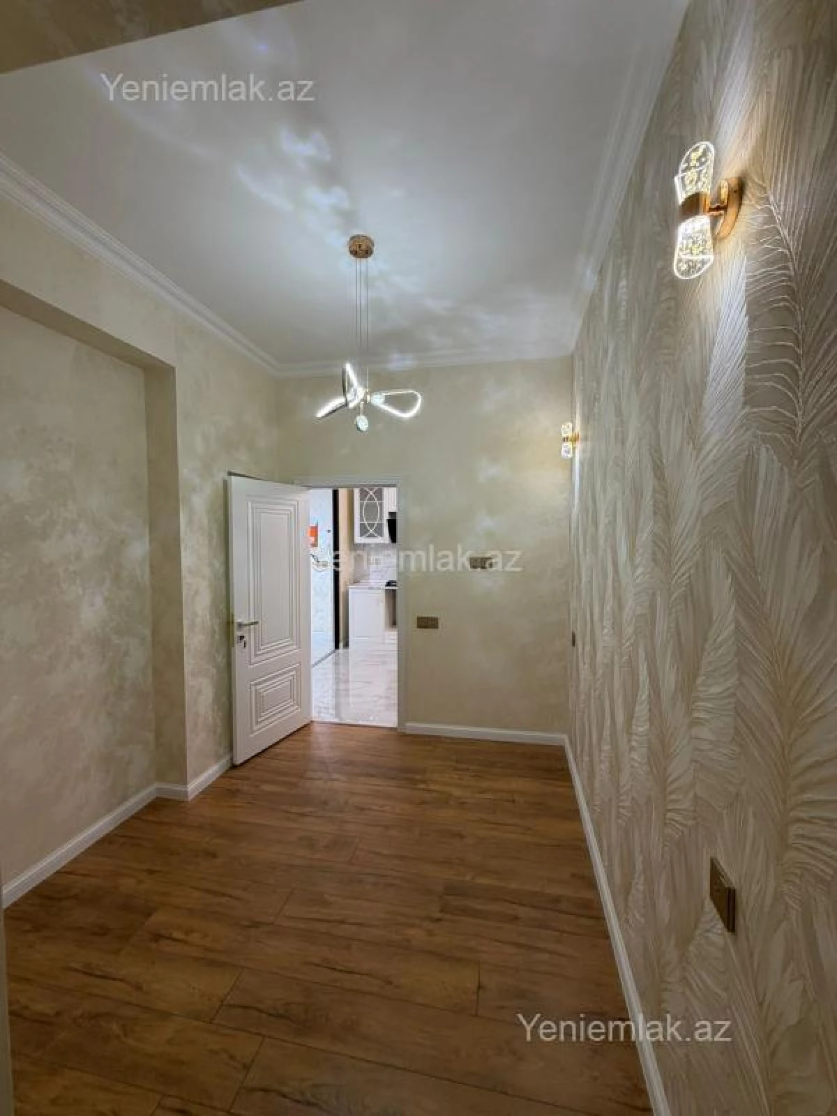 Satılır 3 otaqlı yeni tikili 80 m²