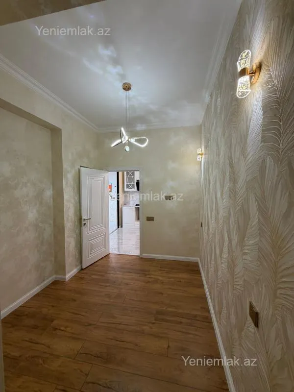 Satılır 3 otaqlı yeni tikili 80 m²