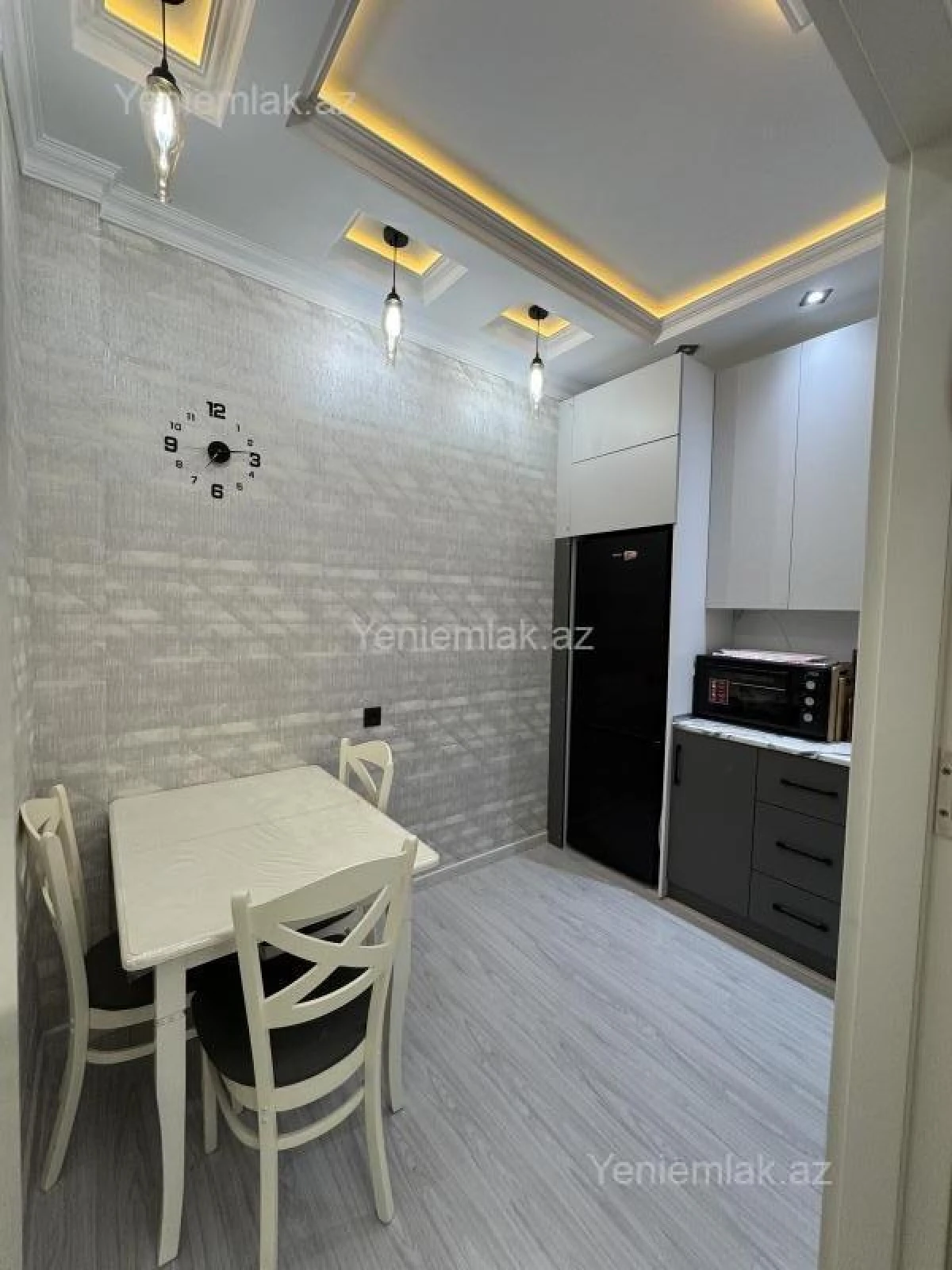 Satılır 3 otaqlı yeni tikili 83 m²