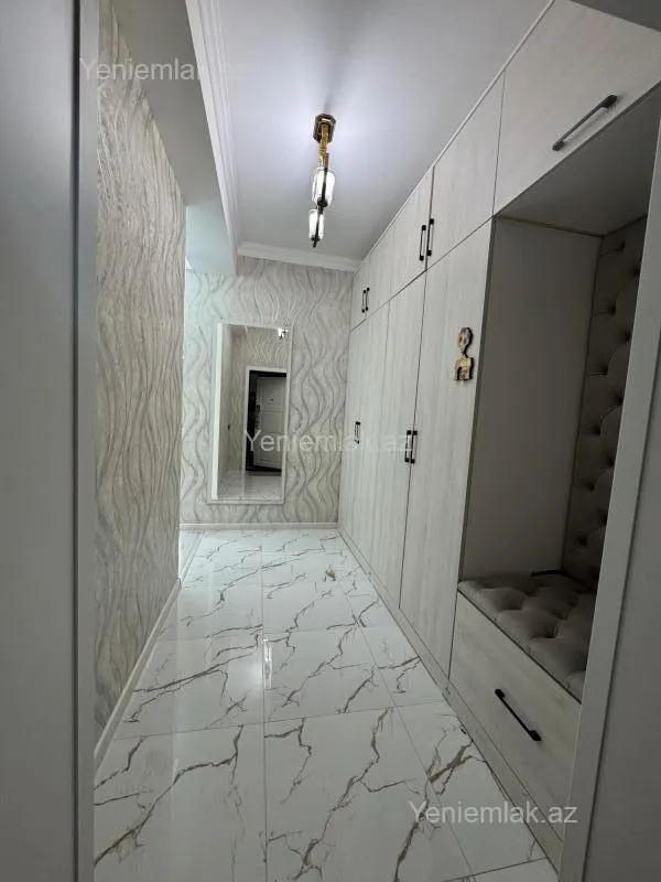Satılır 3 otaqlı yeni tikili 83 m²