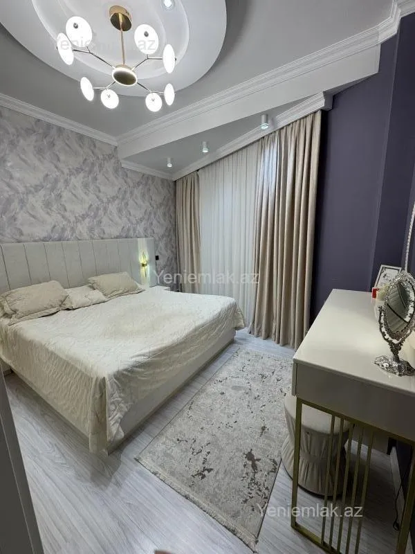 Satılır 3 otaqlı yeni tikili 83 m²