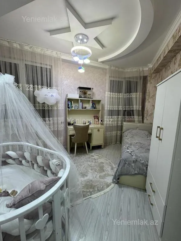 Satılır 3 otaqlı yeni tikili 83 m²