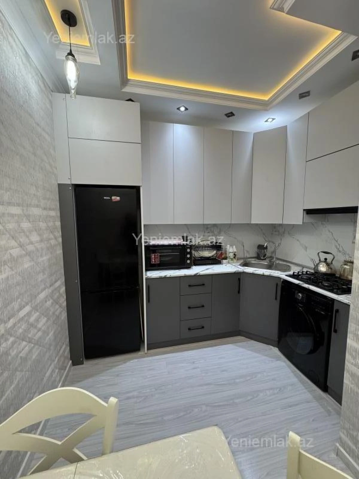 Satılır 3 otaqlı yeni tikili 83 m²