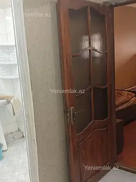 Satılır 1 otaqlı köhnə tikili 27 m²