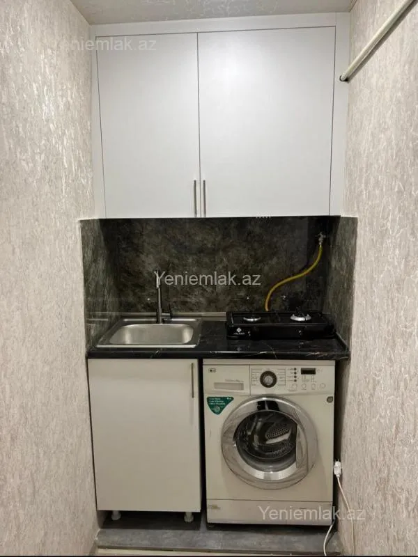 Satılır 1 otaqlı köhnə tikili 30 m²