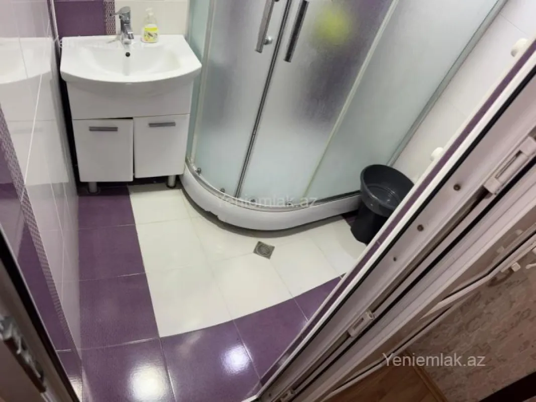 Satılır 3 otaqlı köhnə tikili 78 m²