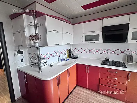 Satılır 3 otaqlı köhnə tikili 78 m² — Sumqayıt, 9-cu mikrorayon 3 otaq 78.00 m²