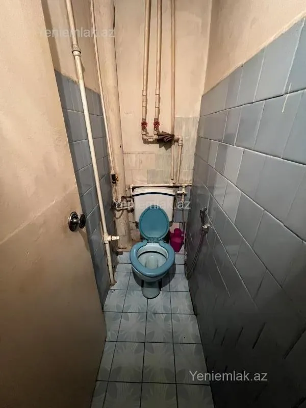 Satılır 3 otaqlı köhnə tikili 80 m²