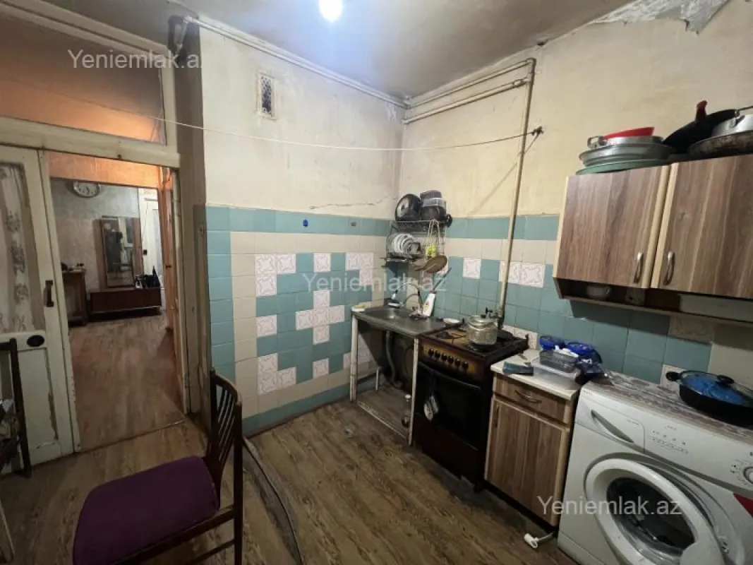 Satılır 3 otaqlı köhnə tikili 80 m²