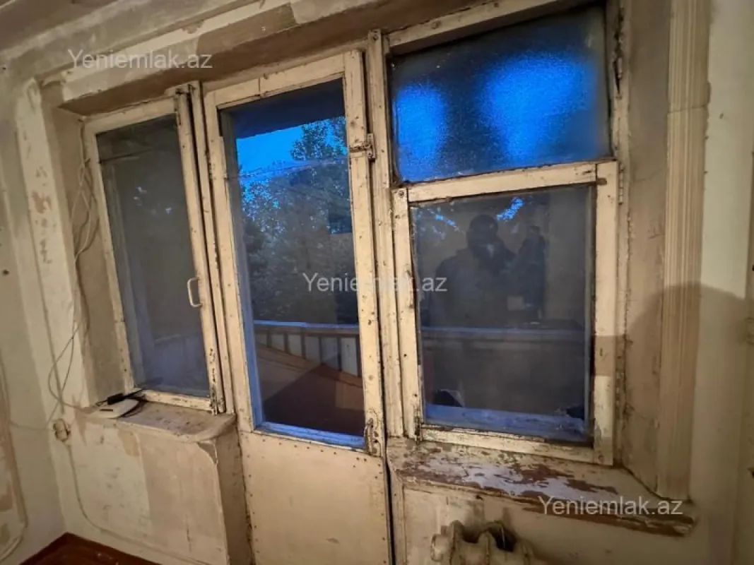 Satılır 2 otaqlı köhnə tikili 45.81 m²