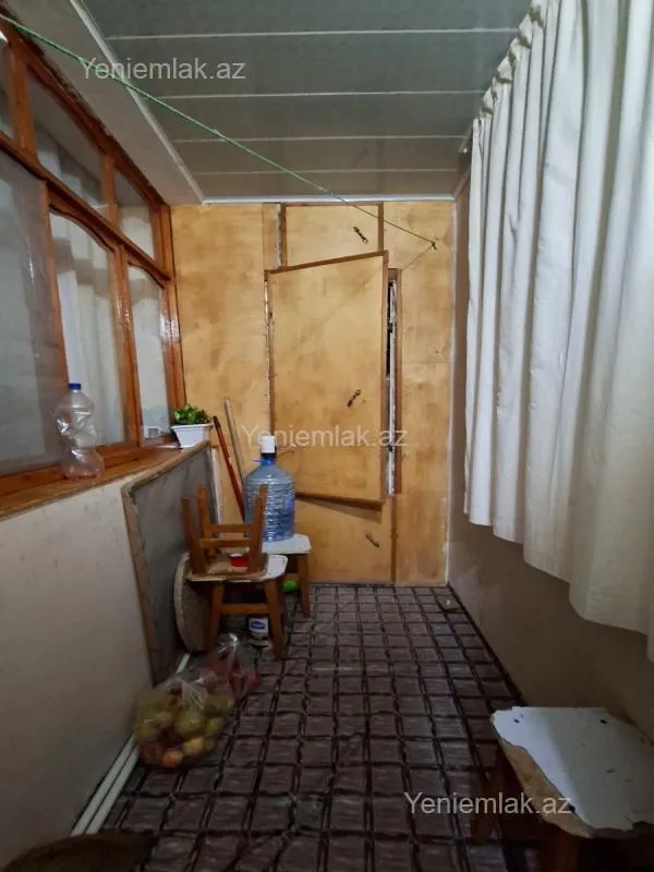 Satılır 3 otaqlı köhnə tikili 84.5 m²