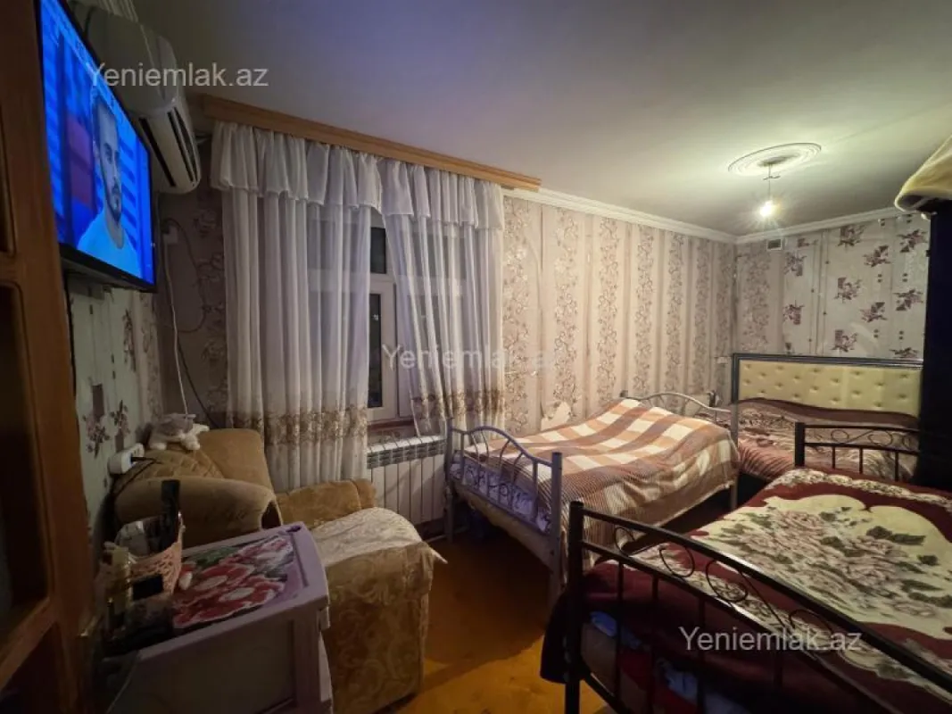 Satılır 2 otaqlı köhnə tikili 45 m²