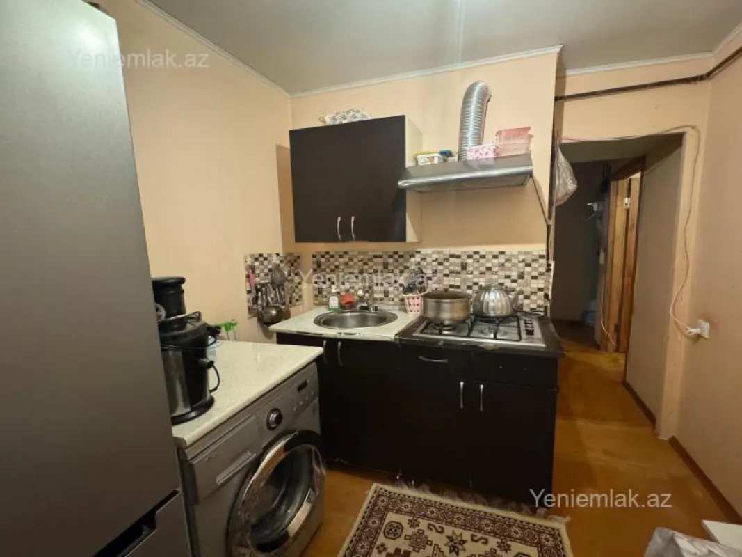 Satılır 2 otaqlı köhnə tikili 45 m²
